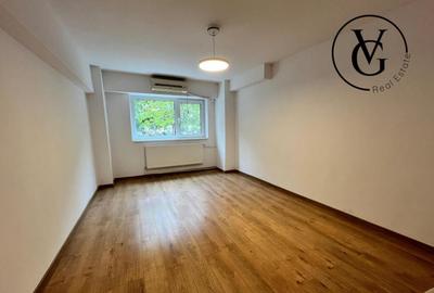 Apartament 3 camere cu destinatia de spatiu comercial, zona - 2