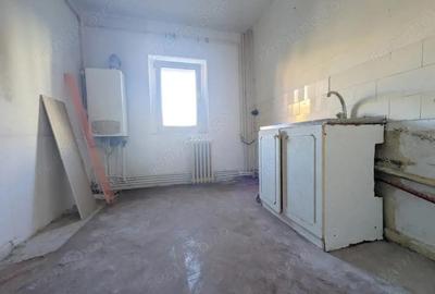 Str Carpati - Piata Sud, Apartament 3 camere, etaj 2/4, bucatarie mare - 5