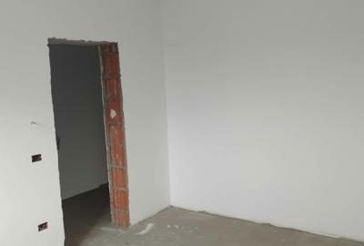 Casă cu 4 camere în Giarmata