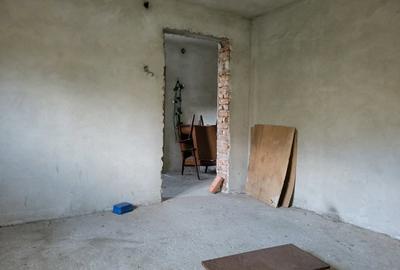 Casă cu 3 camere în Burluși - 2