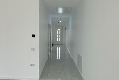 Duplex cu 3 camere cu Canalizare în Remetea Mare - 12