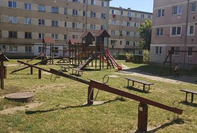 Apartament cu 3 camere în Simeria - 9