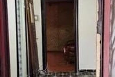 Apartament cu 3 camere decomandat, mobilat în Drumul Taberei - 6