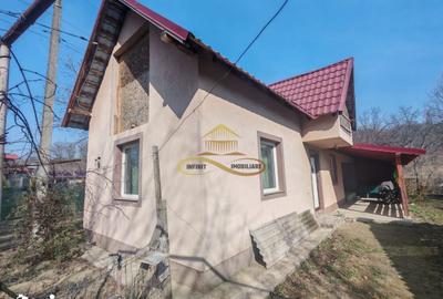 Casă cu 2 camere cu Canalizare în Parava - 2