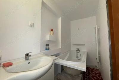 Vand apartament 2 camere (bloc Ceramica) - 3