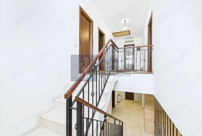 Casa spa?ioasa de vanzare in Brane?ti gata de mutat, cu curte ?i zon - 3