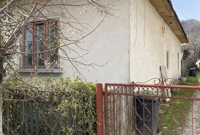Casă cu 4 camere în Corbi - 2