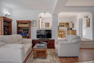 Voluntari, Revolutiei, Vila 2006, 560 mp, teren 1120mp - 13