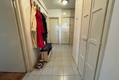 Apartament cu 2 camere decomandat în Neptun