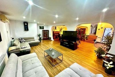 Casa moderna, 2 corpuri de cladire, teren 1000 mp, zona Aradul Nou