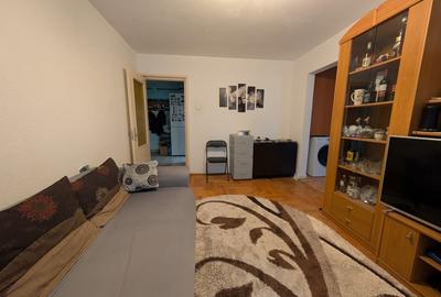 Miron Costin 3 camere semidecomandate - 58mp , etaj 3 - 4