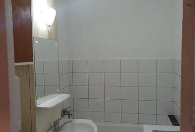 Garsonieră decomandată în Central - 2