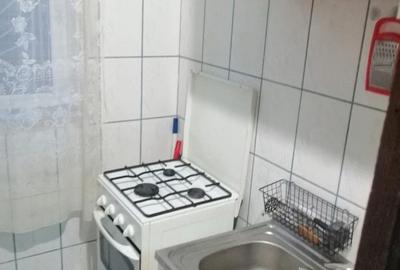 Garsonieră decomandată în Sebastian - 8