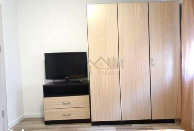 Apartament cu 2 camere decomandat în Micro 3 - 9