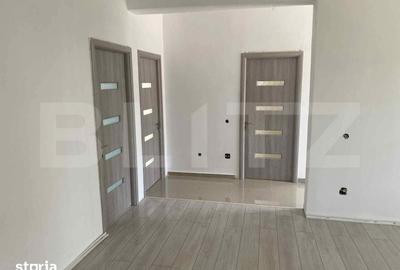 Casă cu 4 camere cu Teren 300 Mp în Malu Mare - 1