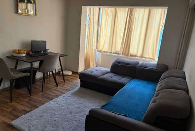 Apartament cu 3 camere semidecomandat în Podu Roș - 3