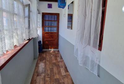 Casă cu 3 camere în Lotrioara - 2