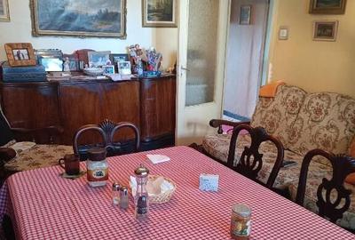 Apartament 4 camere etaj 2 ,Decebal