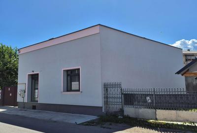 Casă cu 3 camere în Central - 2
