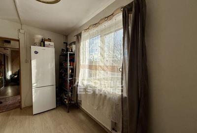 Apartament 2 camere, etaj 1, zona Lunei - 8