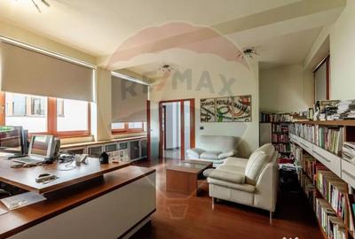 Spațiu comercial, de 1,022 mp, în Central - 3