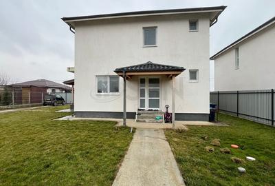 Casă individuală cu 5 camere cu Teren 420 Mp în Săbăreni - 1