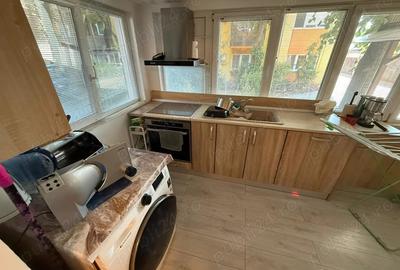 Apartament cu 3 Camere .parter.cu balcon mare ,gradina,pivnita.loc de parcare auto - 9