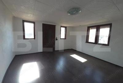 Casă cu 6 camere cu Teren 920 Mp în Central - 9