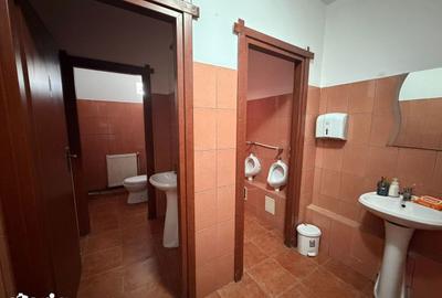 Casă cu 4 camere cu Teren 158 Mp în Păcurari