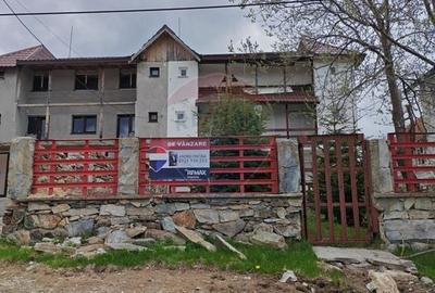 Hotel/Pensiune, de 366 mp, în Central - 3