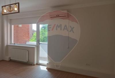 Apartament superb, 3 camere,ULTRACENTRAL,complet renovat!!!! - 16