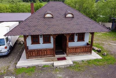 Casă cu 2 camere cu Teren 87 Mp în Central