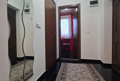 Garsoniera la 10 minute de metrou Aparatorii Patriei in zona de case DB1652 - 5