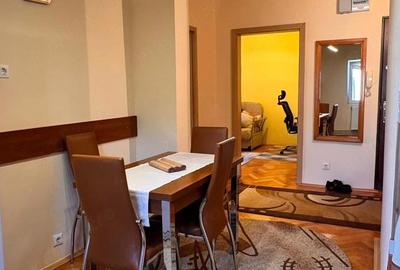 Apartament cu 3 camere decomandat în Bucovina