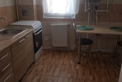 Apartament doua camere, semidecomandat, etaj doi mobilat si utilat, ultracentral Apartament doua camere, semidecomandat, etaj doi mobilat si utilat, ultracentral - 6