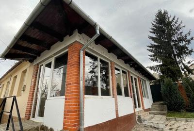 Proprietate Unica in Inima Ora?ului: 5 Case cu Poten?ial Imens - Ideal pentru Investi?ii! - 6