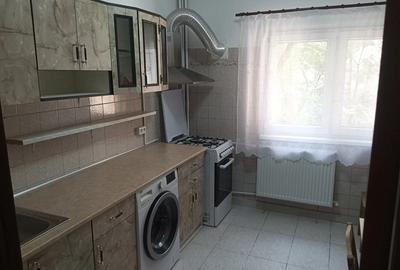 PARTICULAR, apartament cu 3 camere, hol H, 2 bai, mobilat, utilat, Liberty mall, Chirigiu - 1