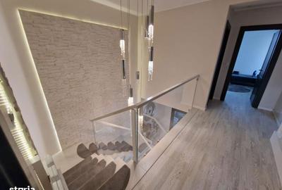 Casă cu 5 camere cu Teren 700 Mp în Șcheia - 11