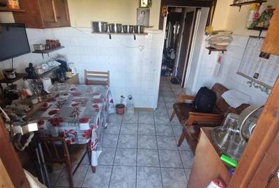 Apartament cu 3 camere decomandat în Steaua - 8