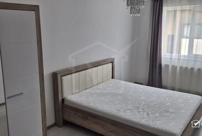 Apartament cu 3 camere semidecomandat, mobilat în Florești - 4