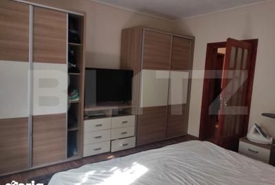 Casă cu 4 camere cu Teren 250 Mp în Lipovei