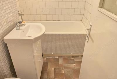 Apartament cu 2 camere decomandat în Piața Centrală - 9