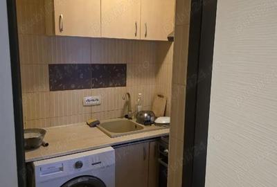 Garsonieră decomandată în Tractorul - 4