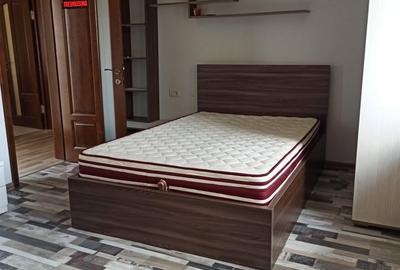 Casă cu 5 camere cu Teren 638 Mp în Tecuci - 2