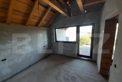 Casă cu 5 camere cu Teren 700 Mp în Viișoara - 1