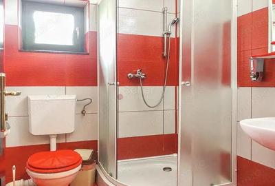 Casă cu 9 camere cu Teren 1500 Mp în Moieciu - 2