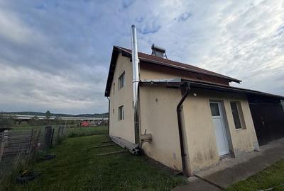 Casă cu 3 camere în Mihăiești - 1