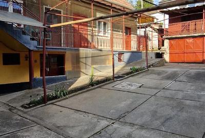 Casă cu 3 camere cu Teren 500 Mp în Central