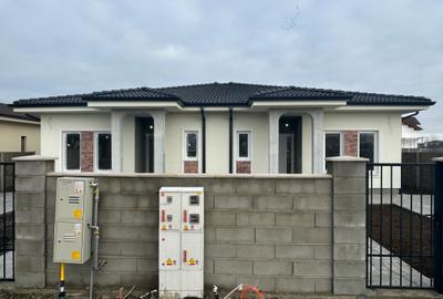 Duplex cu 3 camere cu Teren 315 Mp în Moșnița Veche - 9