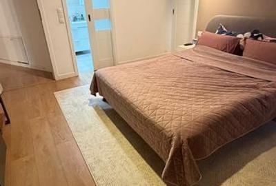Apartament cu 4 camere în Est - 2